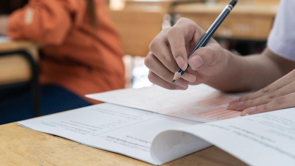 How To Pass Your Exams: Affordable Online Tutors for GCSE & A-Level